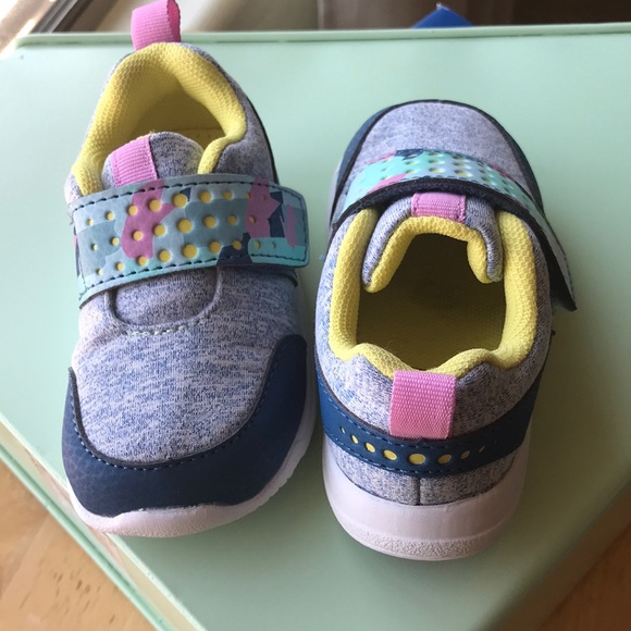 See Kai Run Girls Shoes - Picture 1 of 2